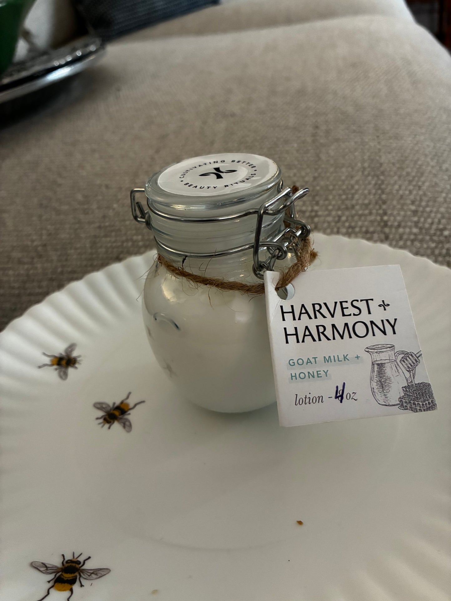 Harvest Harmony: Goat Milk and Honey Lotion
